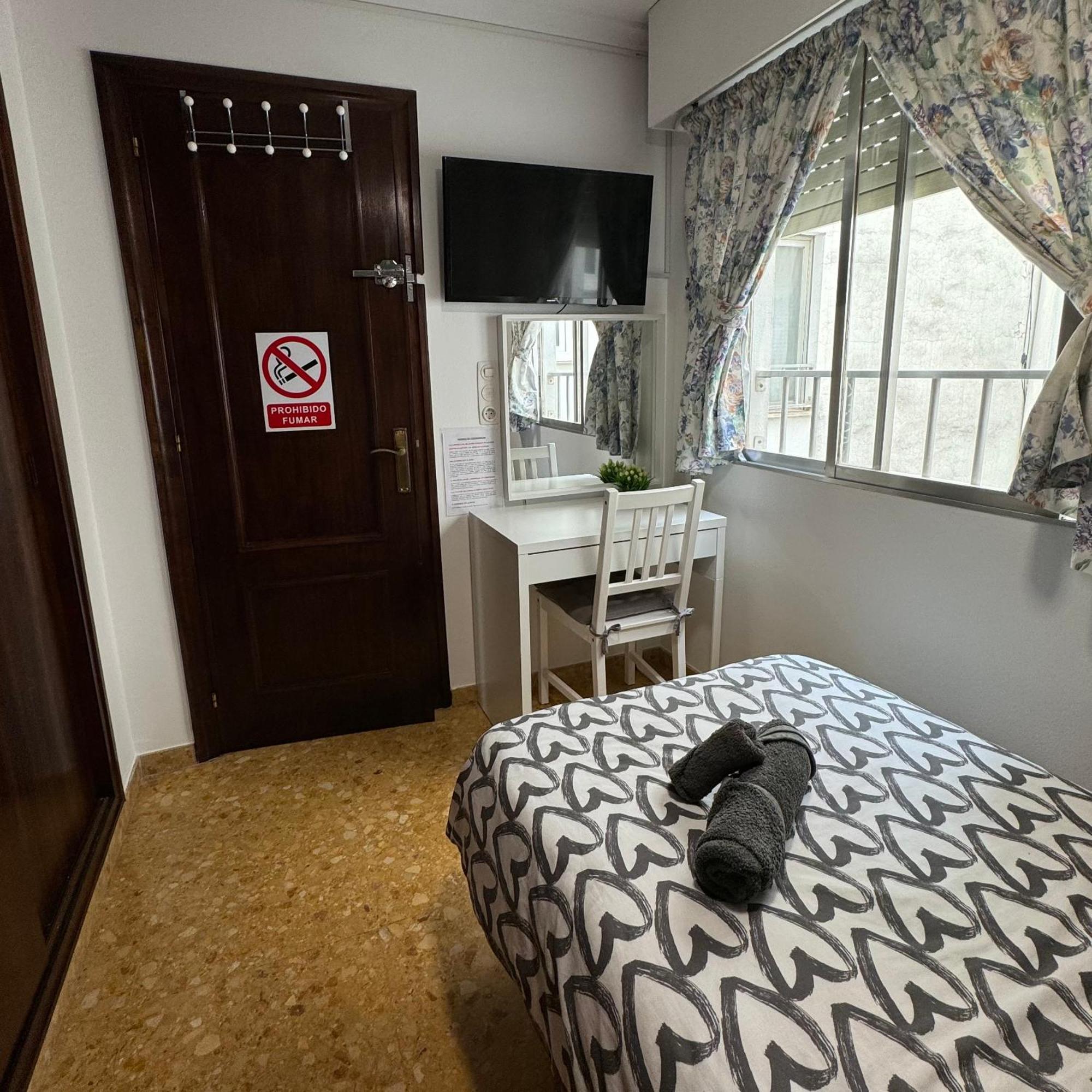 Habitaciones En Gandia A 5 Min Del Centro Historico Esterno foto