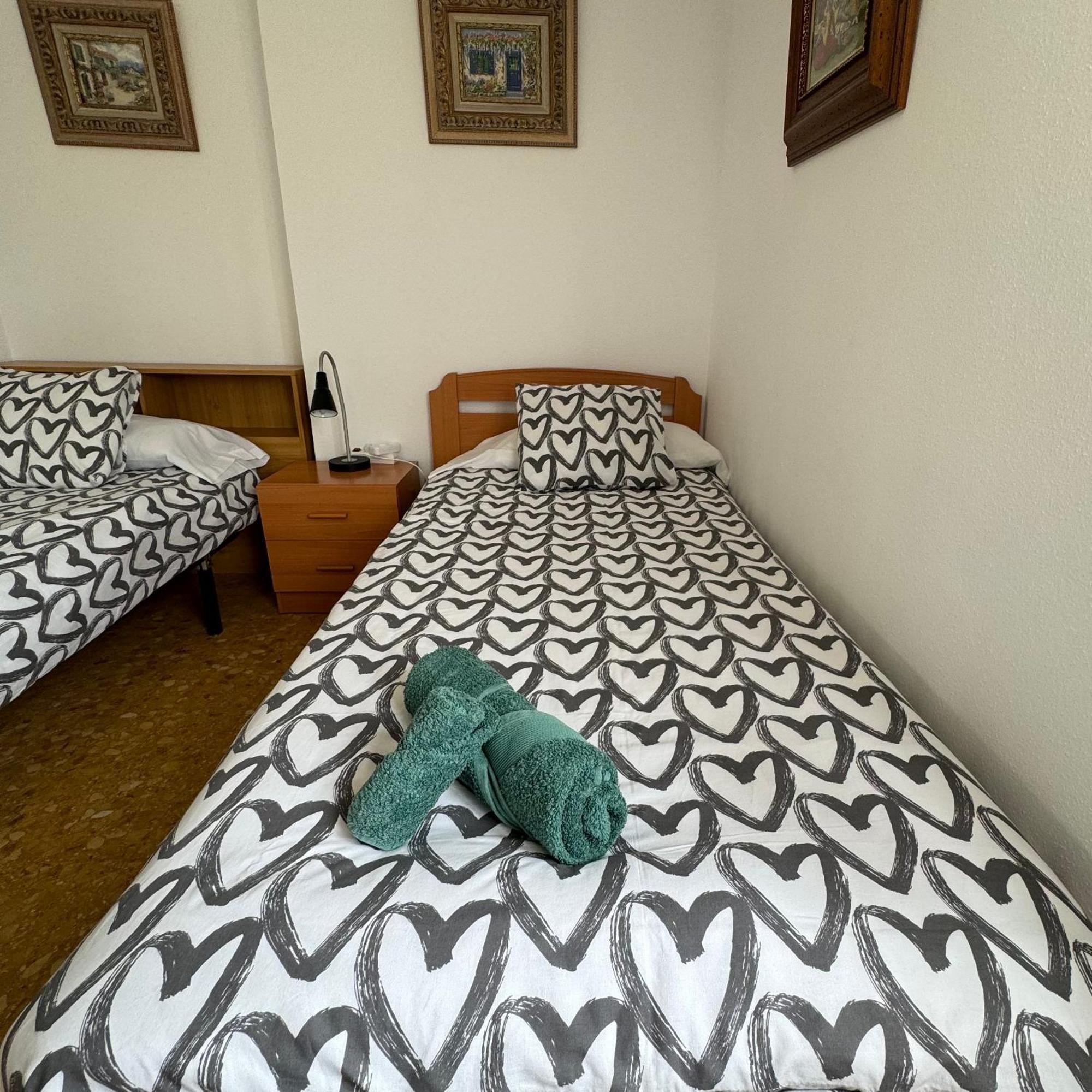 Habitaciones En Gandia A 5 Min Del Centro Historico Esterno foto